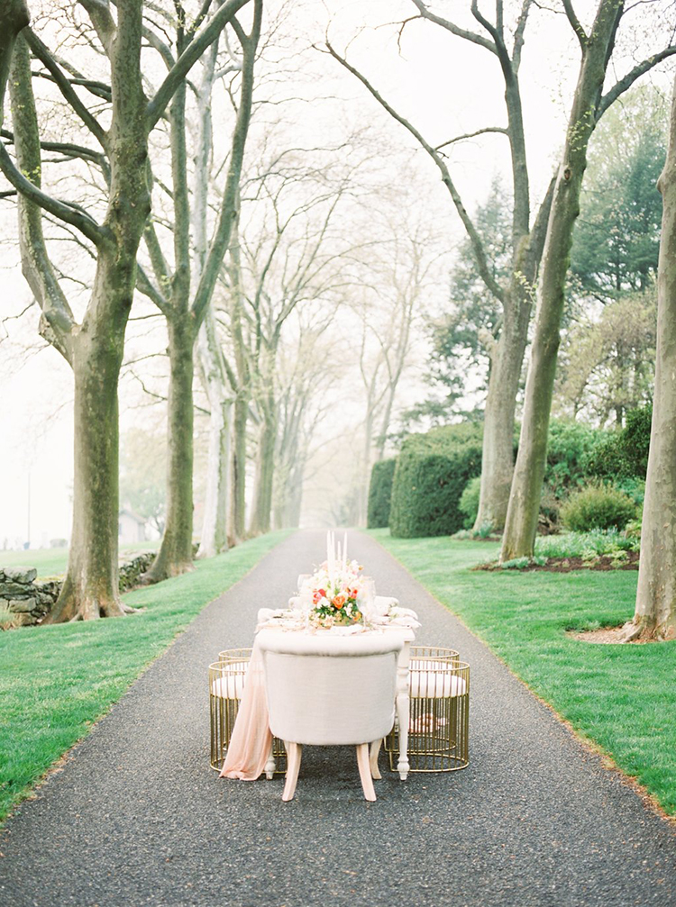 garden-estate-wedding-inspiration-with-delicate-poppies-54