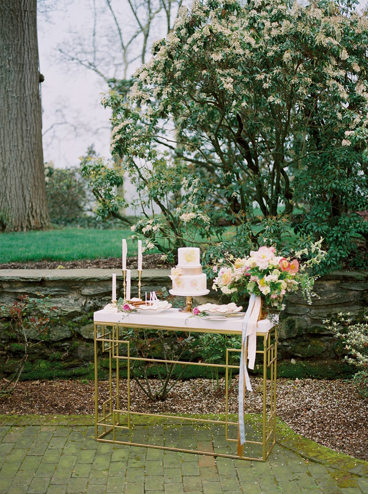 garden-estate-wedding-inspiration-with-delicate-poppies-70